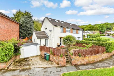 Blackthorn Road, Reigate RH2 3 bed semi