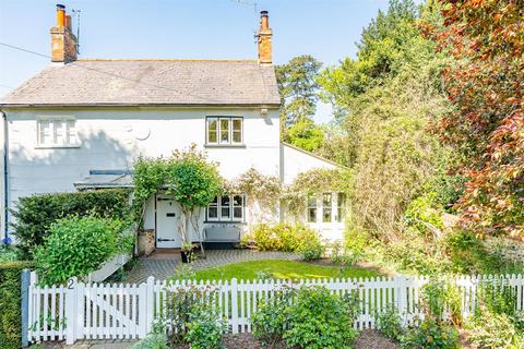 Ayot St. Lawrence 4 bed semi