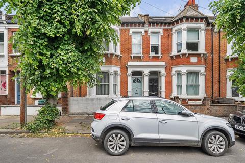 Fontarabia Road, London, SW11 4 bed terraced house for sale
