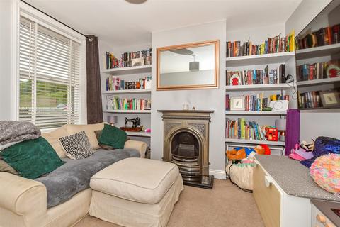 Priory Road, Tonbridge, Kent 2 bed semi
