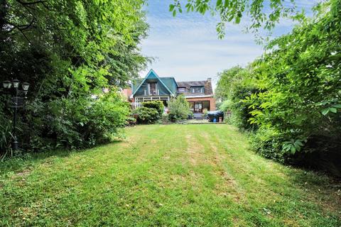 Cliff Avon, High Street, Barford... 5 bed detached house for sale