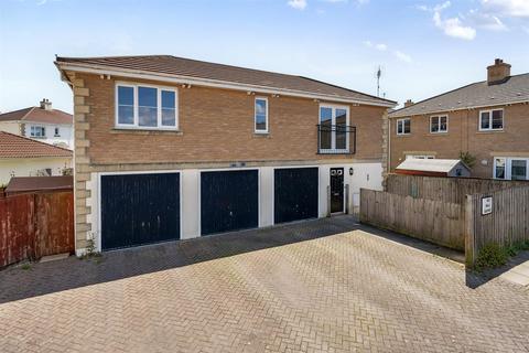 Meadow Brook, Roundswell, Barnstaple 2 bed semi