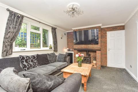 First Avenue, Eastchurch, Sheerness... 2 bed chalet for sale