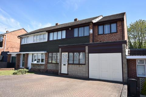 Madeley Road, Kingswinford DY6 4 bed semi