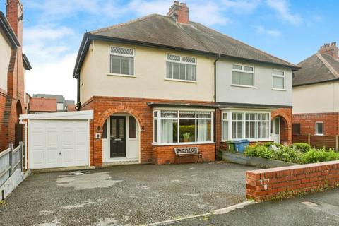 Newlands Avenue, Scarborough YO12 3 bed semi