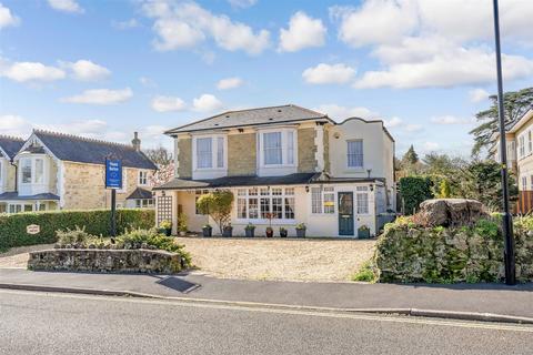 Highfield Road, Shanklin, Isle of Wight Guest house for sale