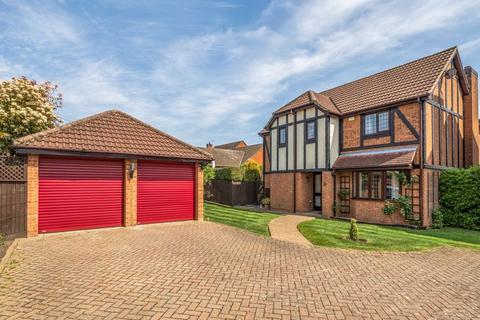 Wagstaffe Close, Bedford MK41 4 bed detached house for sale