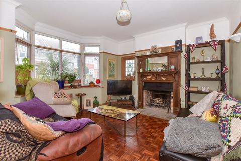 Walmsley Road, Broadstairs CT10 3 bed detached house for sale