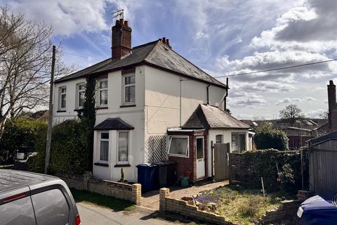 The Green, Farnham GU9 2 bed semi