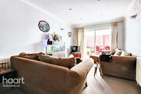 Groveway, Leysdown 2 bed bungalow for sale