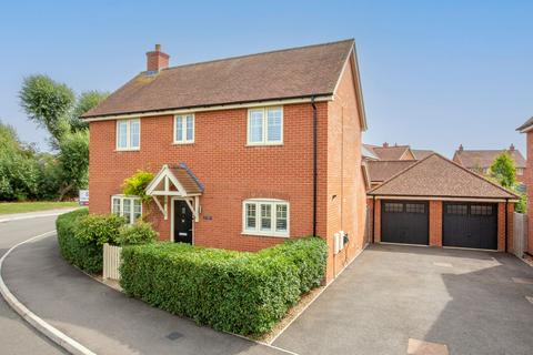 Brandon Close, Aylesbury HP22 4 bed detached house for sale