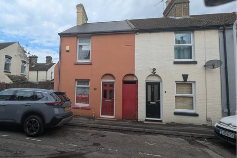 Luton Road, Faversham ME13 2 bed end of terrace house for sale
