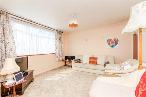 Bennett Close, Welling, Kent 3 bed terraced house for sale