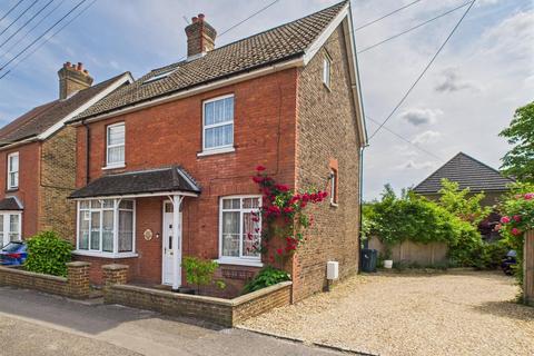 Hazelwick Road, Three Bridges RH10 6 bed detached house for sale