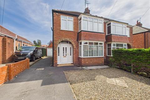 Nightingale Road, Bridlington 3 bed semi