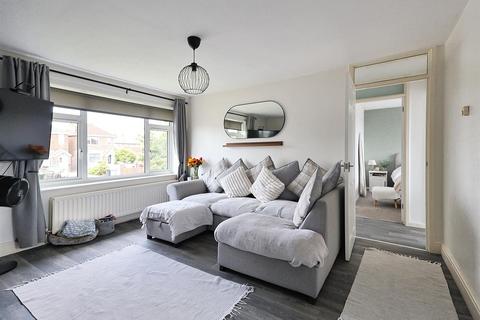 Westdale Court, Carlton, Nottingham 2 bed maisonette for sale