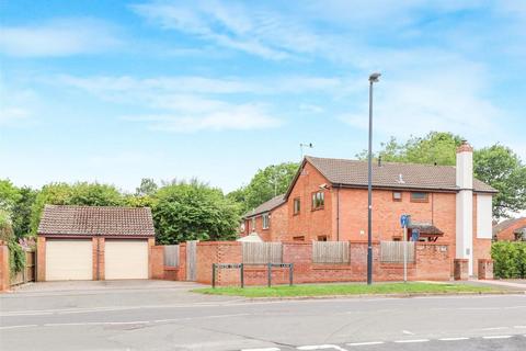 Leyes Lane, Kenilworth 4 bed detached house for sale