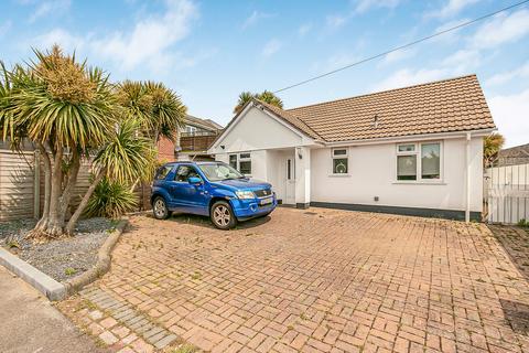Clingan road, Bournemouth 2 bed detached bungalow for sale