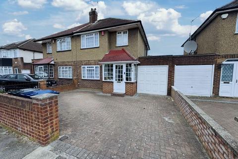 Nutfield Gardens, Northolt 3 bed semi