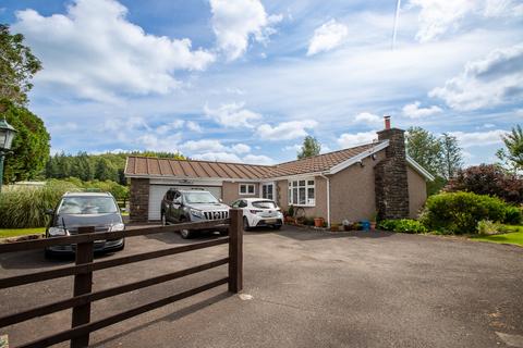 Thornfield, Heol Pant