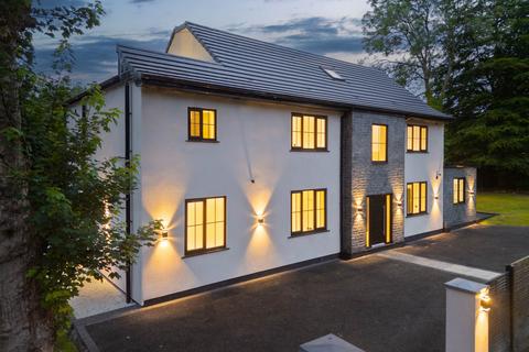 Wells Avenue, Prestwich, M25 0GN 6 bed detached house for sale