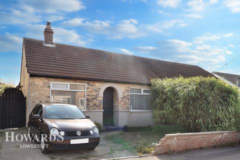 Beech Road, Lowestoft 3 bed semi