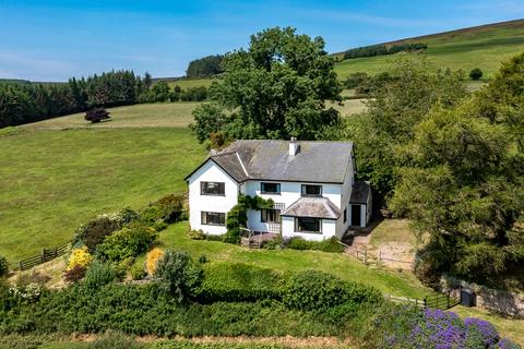 Nantyr, Nr Llangollen. 4 bed house for sale