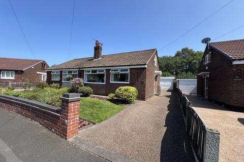 Windermere Avenue, Denton 2 bed semi