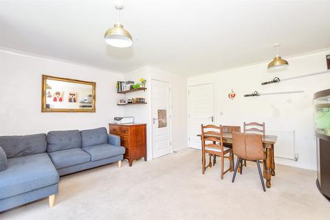 Wood Hill Way, Bognor Regis, West Sussex 3 bed semi