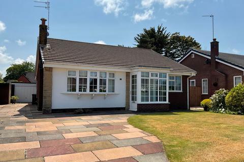 The Lawns, Southport PR9 3 bed detached bungalow for sale