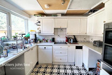 West Avenue, Northwich 3 bed detached house for sale