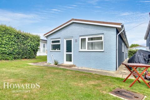 Marsh Road, LOWESTOFT 1 bed chalet for sale