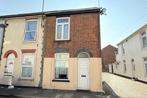 Exmouth Road, Great Yarmouth 2 bed end of terrace house for sale