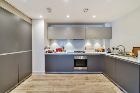 Clapham Road, London, SW9 1 bed flat for sale