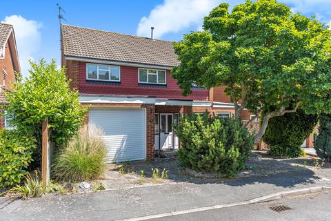 Falaise, Egham, TW20 3 bed detached house for sale