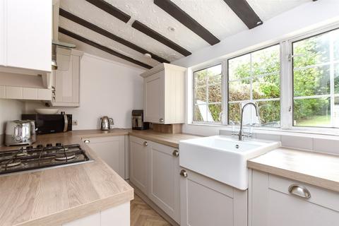 Beechen Lane, Lower Kingswood... 2 bed end of terrace house for sale