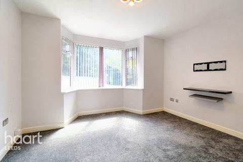 Tong Road, LEEDS 3 bed semi