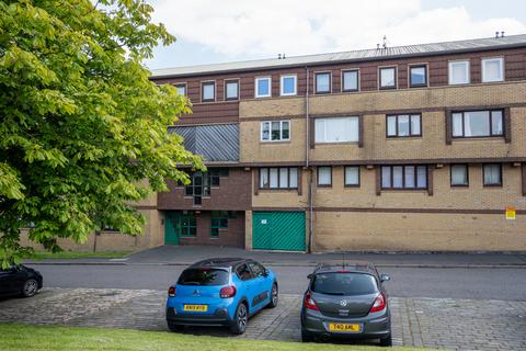 Braehead Road, Cumbernauld, G67 2 bed maisonette for sale