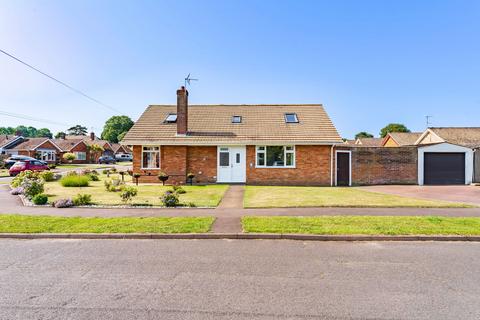 Yew Tree Close, Bradwell 5 bed detached bungalow for sale