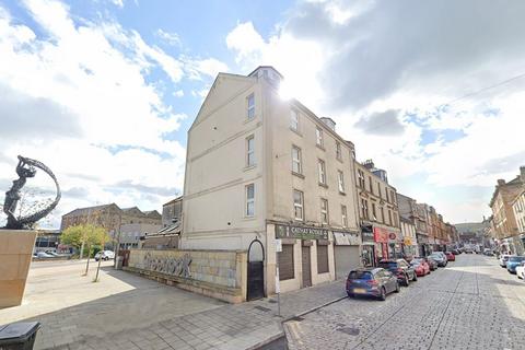 West Blackhall Street, Flat 1