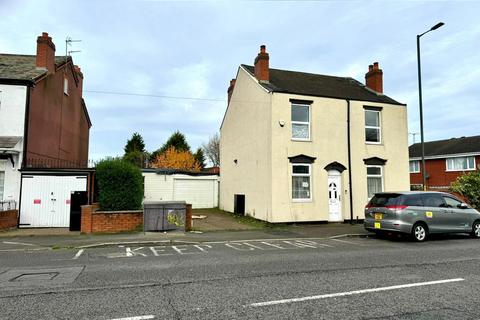Walsall Road, Wednesbury, Wednesbury... 3 bed detached house for sale