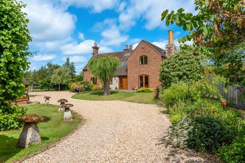 Wyre Lane, Long Marston 3 bed detached house for sale