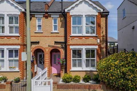 Salisbury Road, Bromley BR2 3 bed end of terrace house for sale