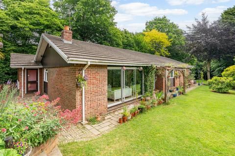 Burnham Green Road, Welwyn 4 bed detached bungalow for sale