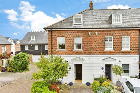 Abbey Street, Faversham, Kent 3 bed semi