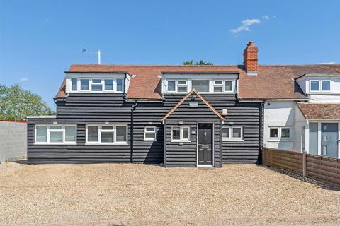 Nine Ashes Road, Nine Ashes, Ingatestone 4 bed semi