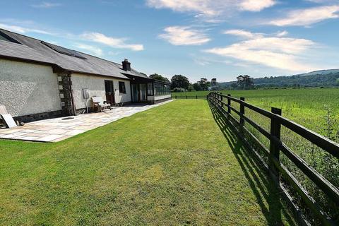 Manordeilo SA19 3 bed detached bungalow for sale