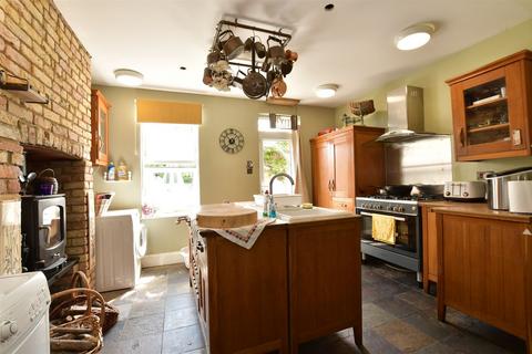 South Road, South Ockendon, Essex 2 bed semi