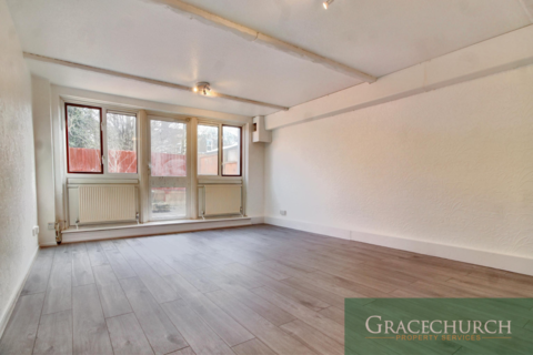 Griffin Road, Tottenham N17 6HX 3 bed maisonette for sale