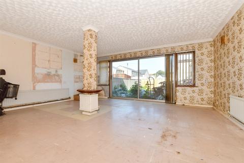 Links Road, Deal, Kent 3 bed terraced house for sale